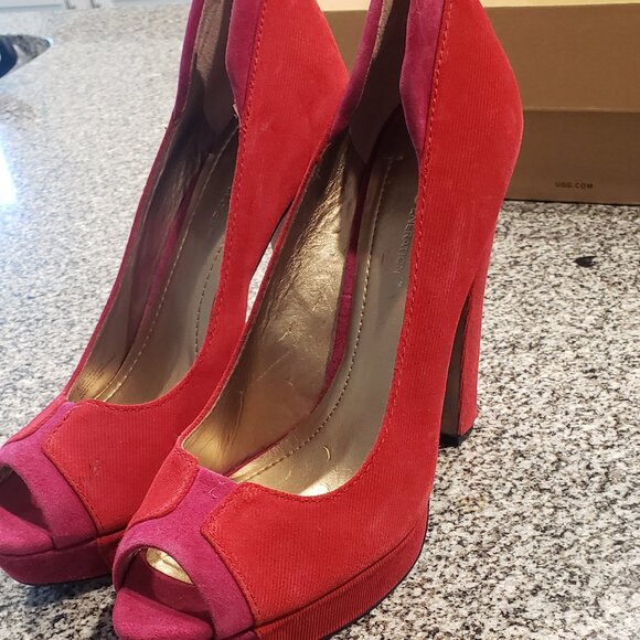 BCBG Jodeci Raspberry Textured Suede Open-toe Platform heel Pumps - Picture 1 of 6